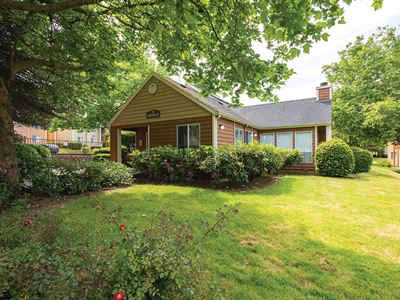 Leasing center at Columbia Ridge